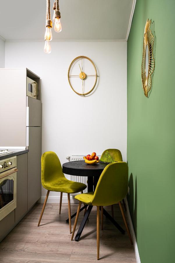Appartement Amazon à Bucarest Extérieur photo